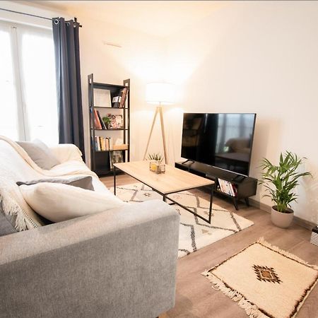 Joli Studio Tout Confort A 2 Pas De La Gare Poissy Eksteriør bilde